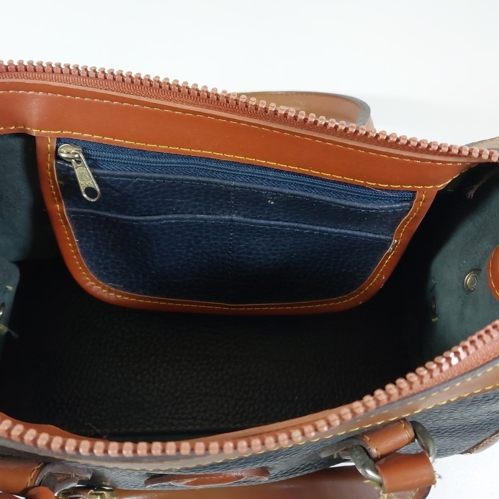 Vintage Dooney & Bourke All - Weather Satchel Handbag In Navy With Cognac Tan - Picture 6 of 7